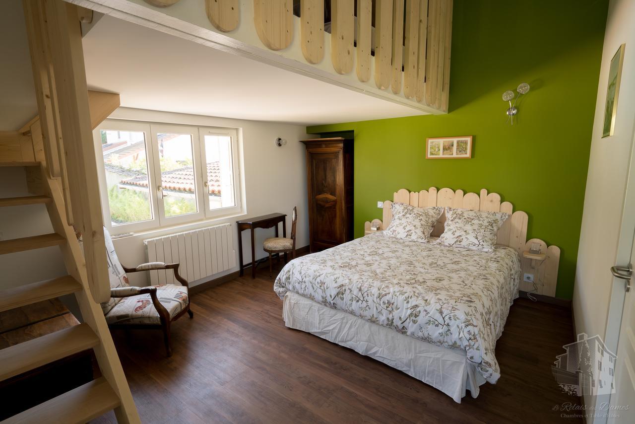 Le Relais Des Dames Bed & Breakfast Neuville-sur-Saone Exterior photo